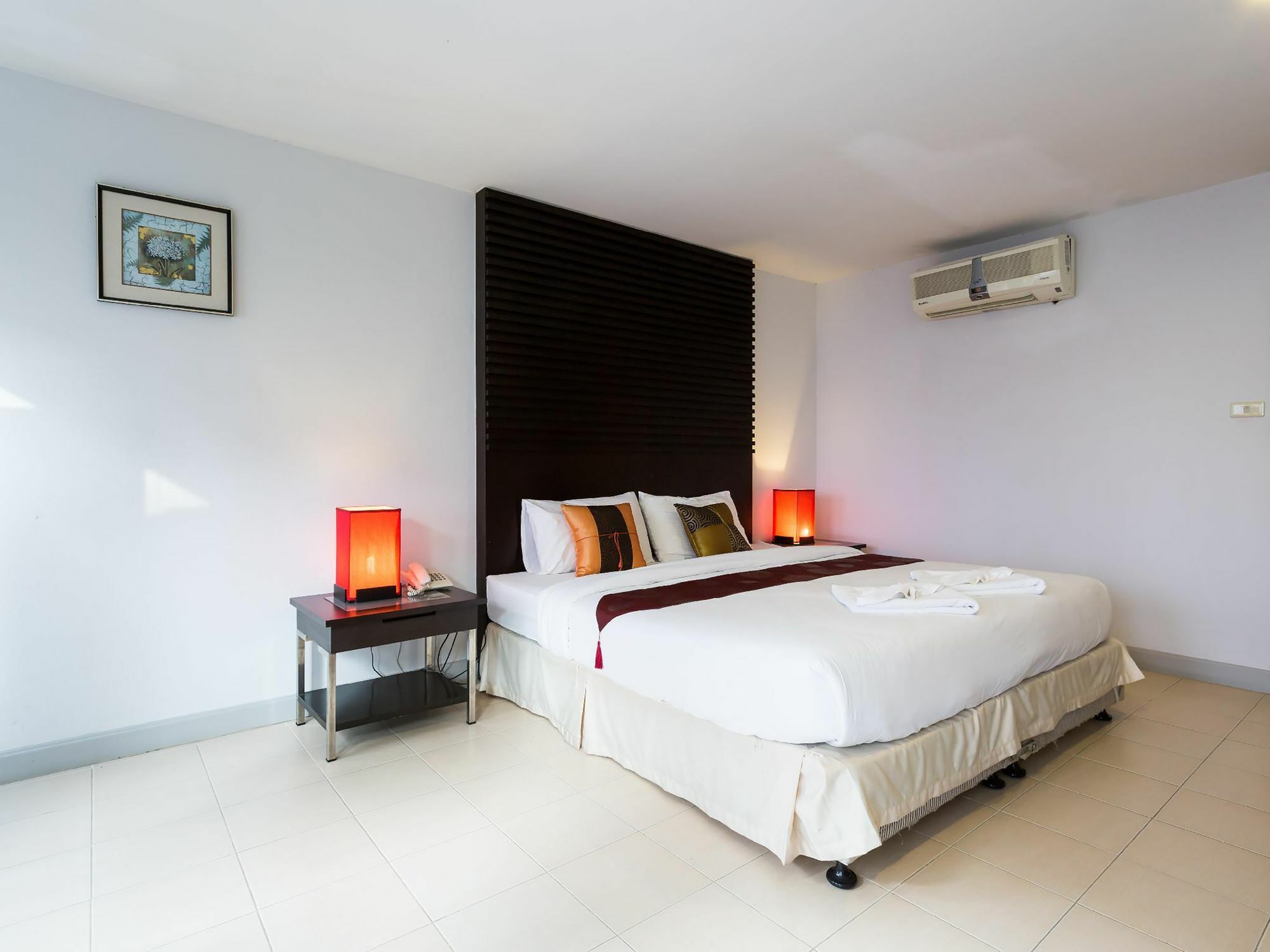 Sino House Patong Hotel Exterior foto